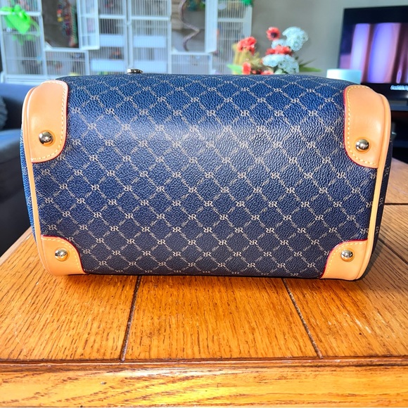 🦄Unicorn! RIONI Small Boston Bag in NAVY BLUE - Picture 8 of 15